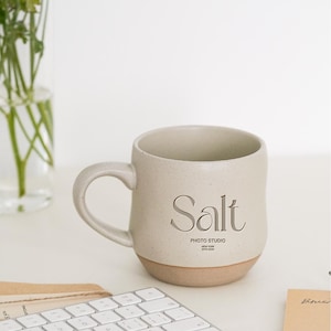 Duży kubek z logo na prezent, spersonalizowany kubek z logo, kubek firmy Pottery Mug, kubek z grawerowanym logo, prezenty dla pracowników PD