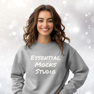Maqueta de sudadera Gildan 18000, maqueta de sudadera deportiva gris de invierno, maqueta de sudadera de invierno PNG, maqueta de Gildan de invierno