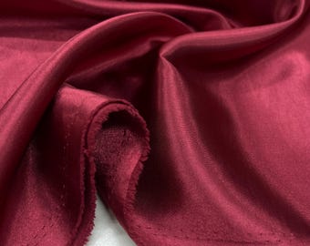 Tela de satén color burdeos – Material ligero, fluido y brillante para ropa de noche, / 150 cm de ancho