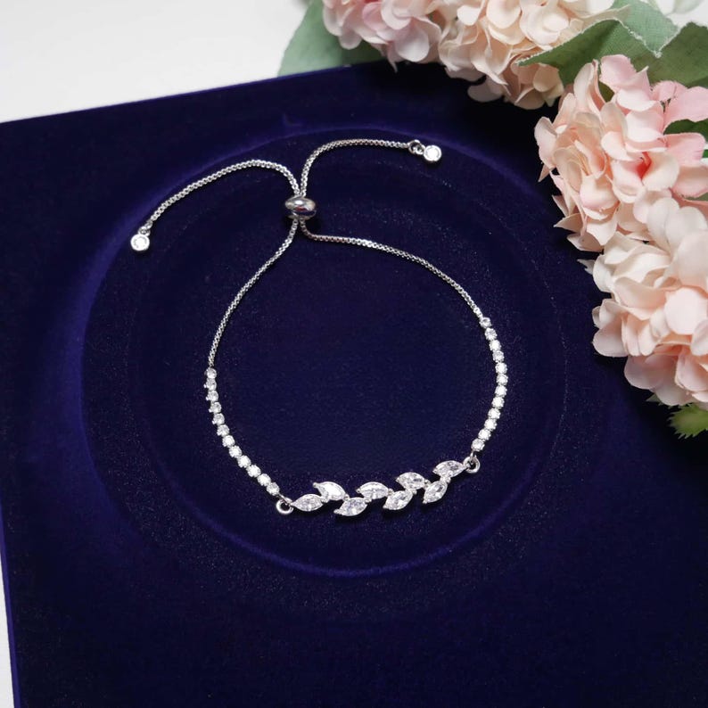 Freshwater Pearl Jewellery Set Dainty Pearl Drop Earrings Pearl Necklace CZ Leaf Bride Bridal Wedding Jewelry Gift For Her Bridesmaid Bracelet