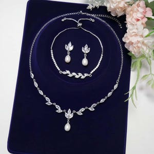 Freshwater Pearl Jewellery Set Pearl Drop Earrings Pearl Necklace Wedding Bridal Jewelry Gift For Her Gift For Bridesmaids Christmas Gift Earings+Nlace+Bralet