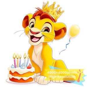 Puede incluir: Ilustración de dibujos animados de un cachorro de león amarillo con una corona dorada, con un globo amarillo y una tarta de cumpleaños con velas encendidas. La tarta tiene glaseado blanco y una fresa. El texto "4000x4000pixels Alta Resolución".