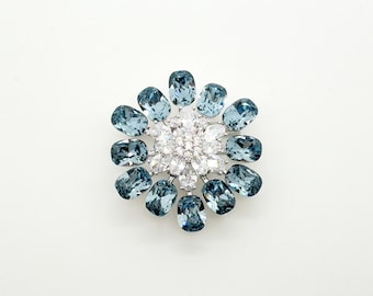 Blue crystal flower brooch, temperament brooch, suit brooch
