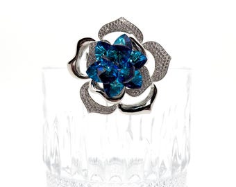 Minimalist Fashion Blue Rose Brooch, 3D Flower Brooch, Love Brooch, Olive Leaf Brooch, Crystal Brooch, Suit Brooch, Exquisite Brooch