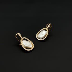 French retro light luxury pearl earrings, palace style earrings, Elegant earrings, earrings for women, Versatile Earrings