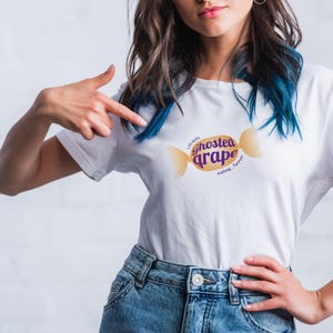 Lustiges Ghosting T-Shirt Gen Y Ironic Breakup Shirt Retro Candy Graphic Tee für Millennials Life Bites Emotional Satire
