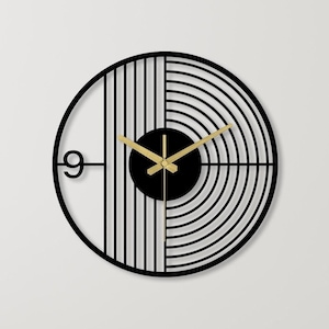 Modern Black Metal Wall Clock: Minimalist Geometric Design