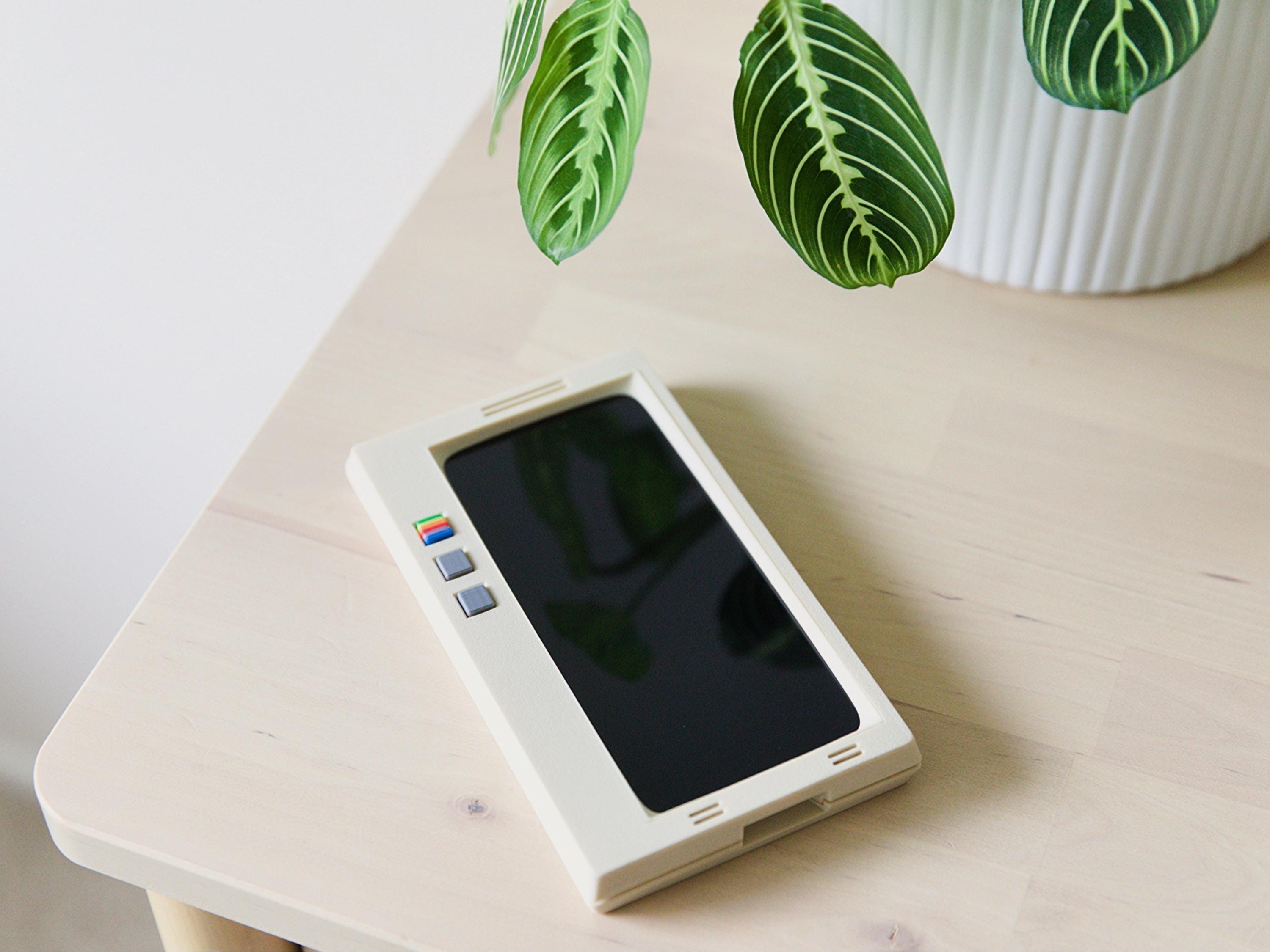 レトロなMacintosh iPhoneケース：クラシックなApple Computerデザイン