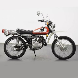 Sticker Decal Yamaha DT 100 and DT 125 Side Cover Fuel Gas Tank