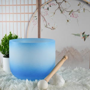 8" Crystal Singing Bowl: G Note Throat Chakra 432Hz Tone Gradient with Edge Design