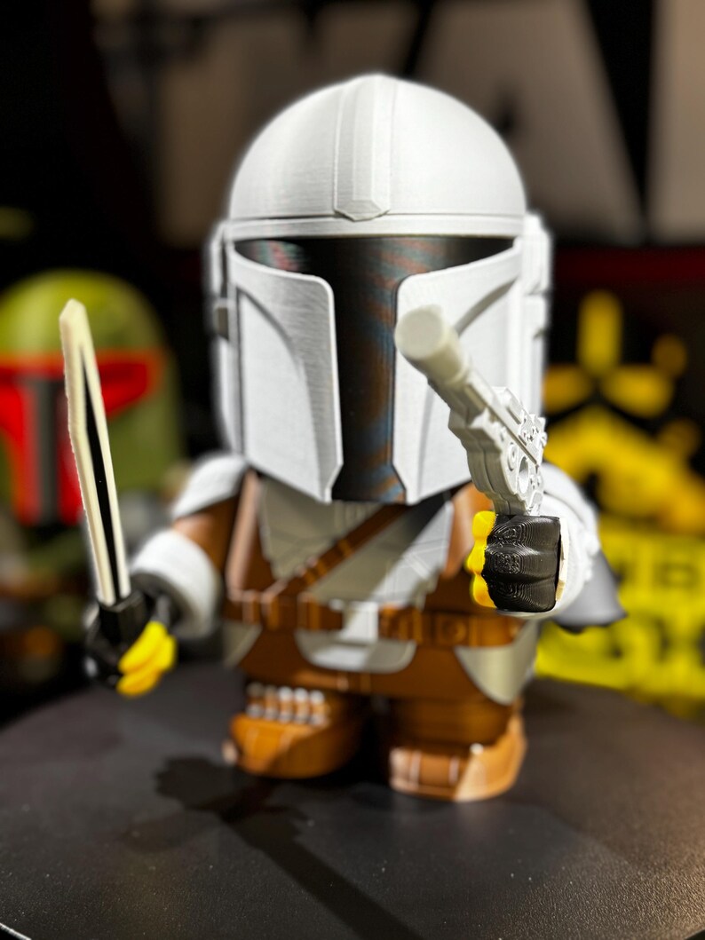 0130 The Chunkalorian – Star Wars Mandalorian Chunker Figurine | 3D Printed Collectible | Geeky Gift for Sci-Fi Fans image 2