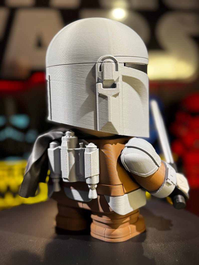 0130 The Chunkalorian – Star Wars Mandalorian Chunker Figurine | 3D Printed Collectible | Geeky Gift for Sci-Fi Fans image 6