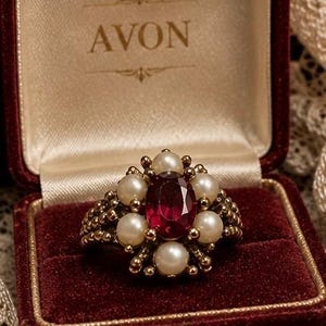Vintage Avon Roseglow Ruby Red Glass & Faux Pearl Ring | Signed Avon Gold Tone Victorian Revival Ring | 1970s Statement Jewelry Size 5