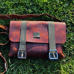 Handgefertigte Leder Umhängetasche, Vintage Umhängetasche für Damen und Herren, Rustikale Braune Messenger Tasche, Unisex Leder Schultertasche, Rustikale Tasche