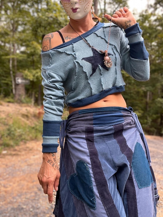 SEA LIGHT SWEAT CROP TOPS