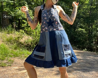 Gesplitste jeans uit de Stars-collectie Denim bloemenoverall zomerjurk patchwork applicatie upcycled uniek ooak C53AA