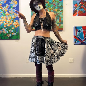 Baila como si nadie te viera, falda de algodón con estampado floral en blanco y negro, retazos reciclados, pieza única TS6