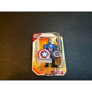 Kapten Amerika Actionfigur Mini Märken Disney Store Marvel bild 1