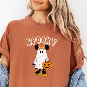 Comfort Colors® Disney Chemise fantôme Mickey et Minnie T-shirt Mickey Halloween pour Halloween Chemise Minnie Halloween pour Halloween Chemise Halloween Disney rétro Halloween 2025