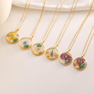 Collar de flores para el mes de nacimiento, collar floral prensado personalizado, joyería floral de resina, regalo para dama de honor, regalo de cumpleaños, regalo para el Día de la Madre