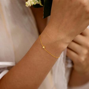 Elegant stjärnformad armband, minimalistiskt stjärnformat brudtärnearmband, guldbröllopssmycken, brudtärnepresent till henne, frieripresent för brudparet