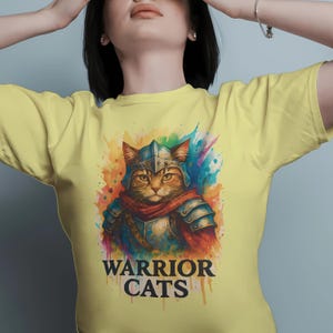 戦士猫シャツ - ファンタジー猫Tシャツ、水彩猫騎士Tシャツ、RPGゲーマーギフト、ユニセックスヒロイック猫シャツ、勇敢な動物グラフィック
