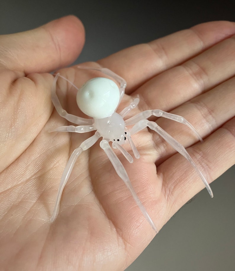 Art Glass White Spider Sculpture Bild 3