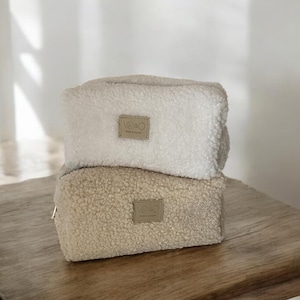 Teddy Plush beige Makeup Organizer | Faux Fur Makeup Bag | Cozy Travel Cosmetic Bag | Handmade gift |  Soft Fluffy Organizer