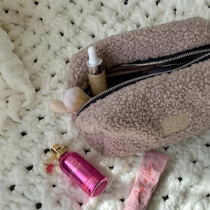 Teddy cosmetic bag, A cozy teddy bear cosmetic bag,  Organizer for cosmetics teddy,  Teddy bag for traveling, Handmade gift, make up pouch