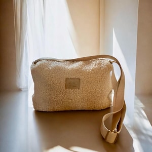 Teddy crossbody bag, A cozy teddy bear crossbody bag,  Shoulder teddybag,  Teddy bag for traveling, Gift for her, Woman casual crossbody bag