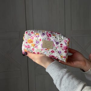 Floral Cotton Makeup Bag | Cute cosmetic bag | Zipper Pouch | Travel Cosmetic Bag | Perfect Gift for Her | Bride gift | Handmade Gift
