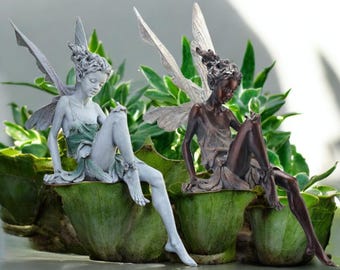 Statua di fata dei fiori / Scultura seduta con ali d&#39;angelo / Figurina di fata in resina / Decorazione per esterni da giardino / Ornamento per interni / Regalo d&#39;arte da giardino per fata