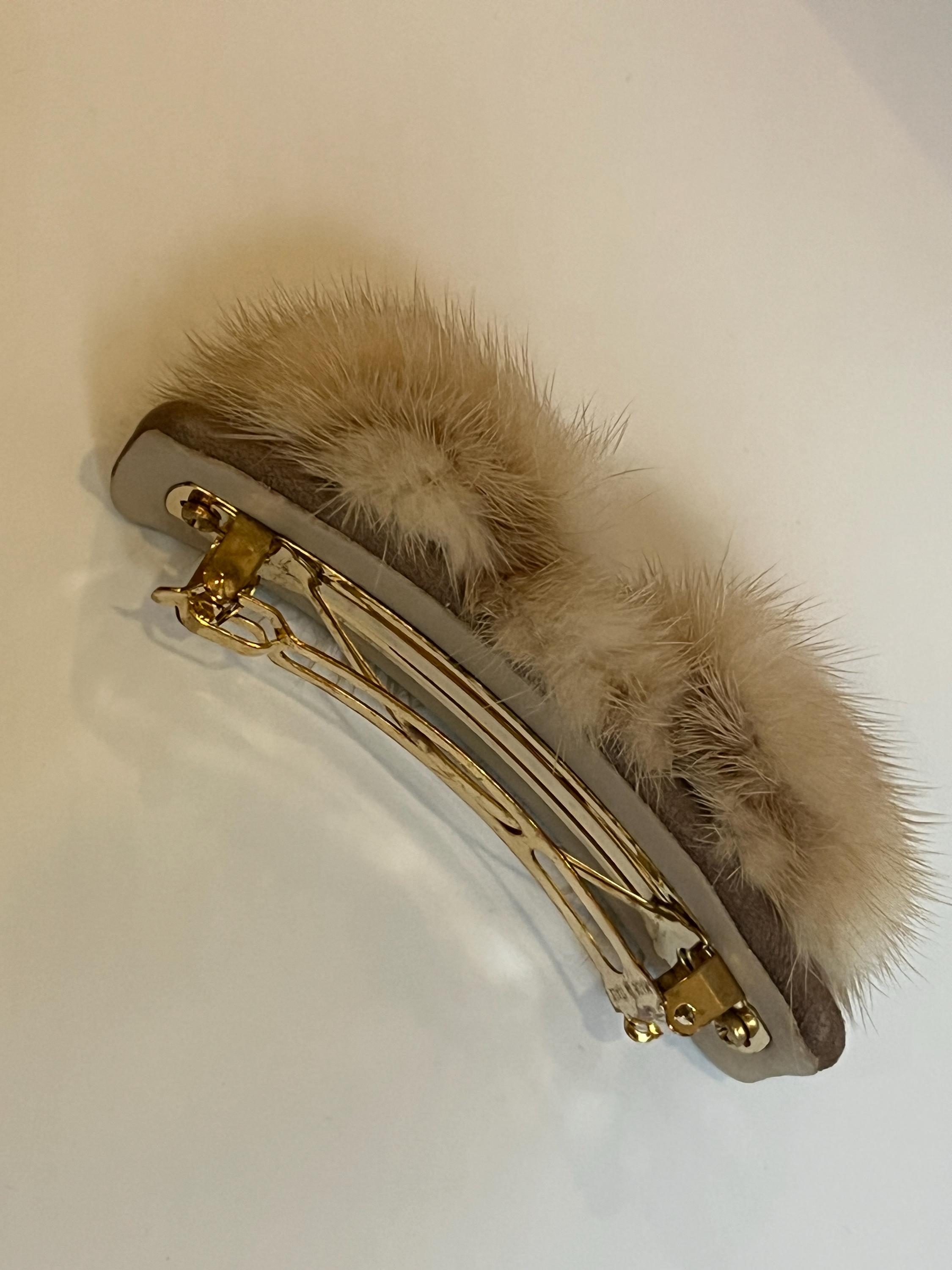FERRAGAMO Fur Hairclip Hair clip with new Vara plate - Women | Ferragamo main image 4