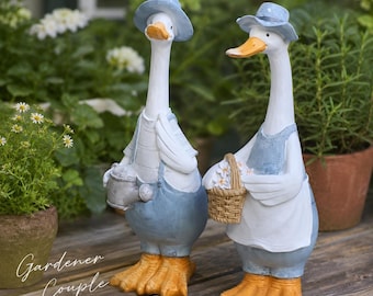 Gardener Duck Couple Figurines, Mr and Mrs Duck Garden Decor, Resin Duck Statue Set, Whimsical Farmhouse Shelf Decor Gift