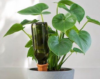 Terracotta Plant Watering Spikes, Clay Self Watering Stakes, Reuse Old Bottles for Potted Plant Watering，Eco Friendly Houseplant Care