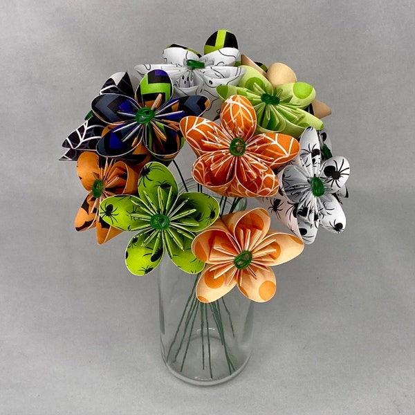 Bouquet de fleurs en papier origami en papier d'Halloween