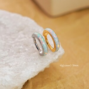 Brinco de argola em aço cirúrgico 16G com opala branca, hélice, segmento articulado, clicker, cartilagem, argola para septo, anel Daith, piercing de nariz, joia para presente