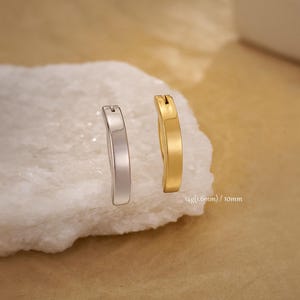 14G Belly Button Clicker/Minimalist Navel Ring/Hinged Curved Belly Bar/Stainless Steel Belly Hoop/Reverse Belly Ring/Belly Button Piercing
