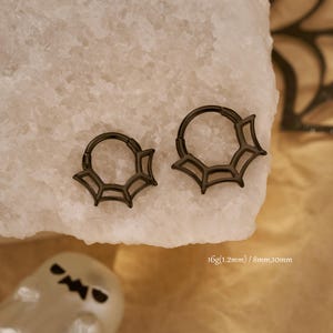 Spider Web Septum Ring/Black Septum Hoop/Daith Earring/Hoop Earring/Hinged Segment Clicker/Conch Piercing/Septum Jewelry/Halloween Gifts