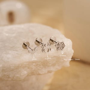3PCS Halloween Flat Back Stud Set/Internally Threaded Cartilage Earring Stud/Labret Stud/Helix/Tragus Earrings/Nose/Bat/Spider/Cobweb/Gifts
