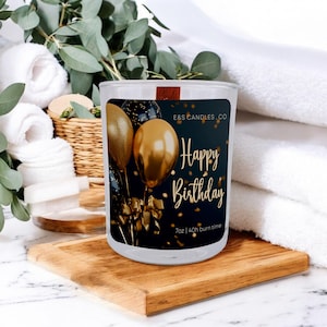 A scented candle &#39;Happy Birthday&#39;. The perfect gift for loved ones, for her and for him, for friends and family.