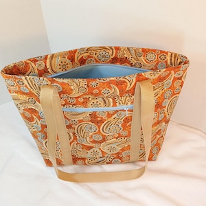 zippered tote bag, tote bag with pockets, fabric tote bag, shoulder bag, everyday bag, travel bag, handbag purse, zippered handmade tote bag
