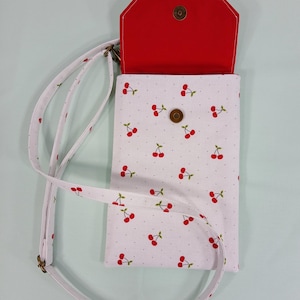 Crossbody Phone Bag, Smartphone Bag, Adjustable Strap Crossbody Mobile Phone Bag, Cell Phone Bag with zippered pocket, Small Messenger Bag