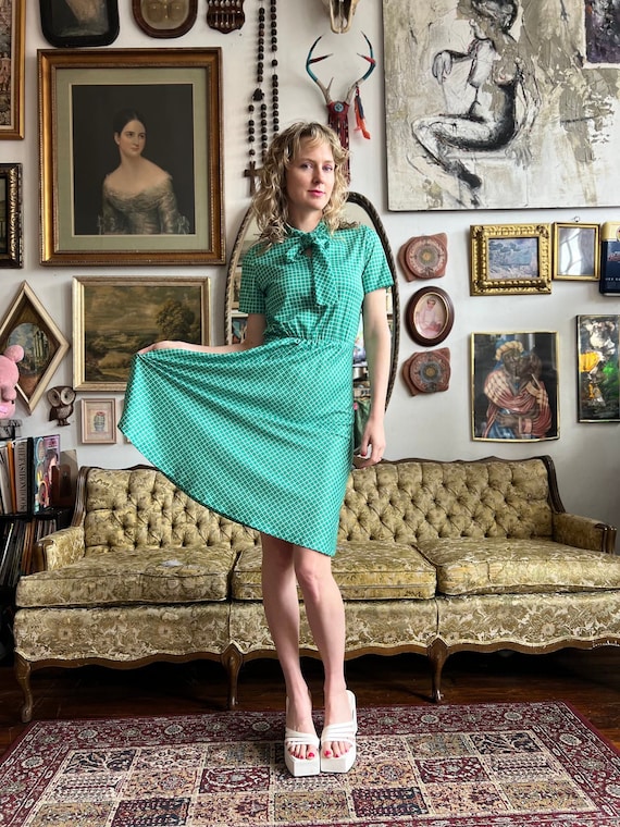 70s Vintage Green Secretary Grid Print Dress with… - image 8