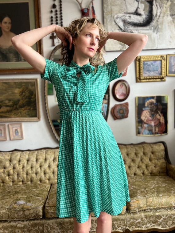 70s Vintage Green Secretary Grid Print Dress with… - image 1