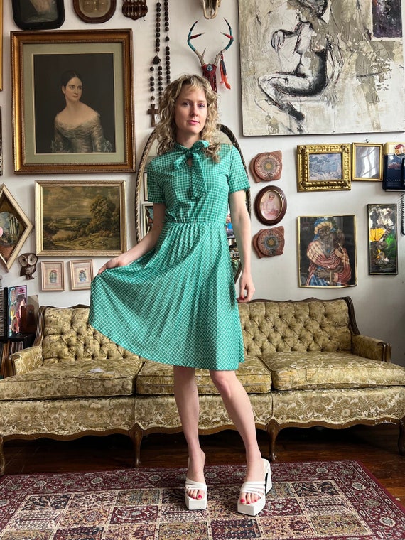 70s Vintage Green Secretary Grid Print Dress with… - image 9