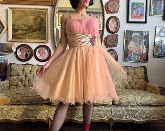 Vintage Peach and Bedazzled Lace Dress w Ribbon Waist Size Medium