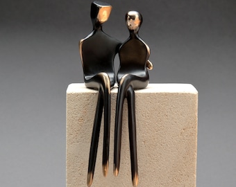 Caress | Elegant bronze sculpture of a loving couple  |  perfect anniversary gift for your partner