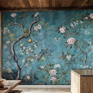 Blauer Hintergrund Chinoiserie Wandbild, Vögel und Baum Tapete, Blumenwandbild mit Vögeln, Chinoiserie Blumentapete Schälen und Aufkleben