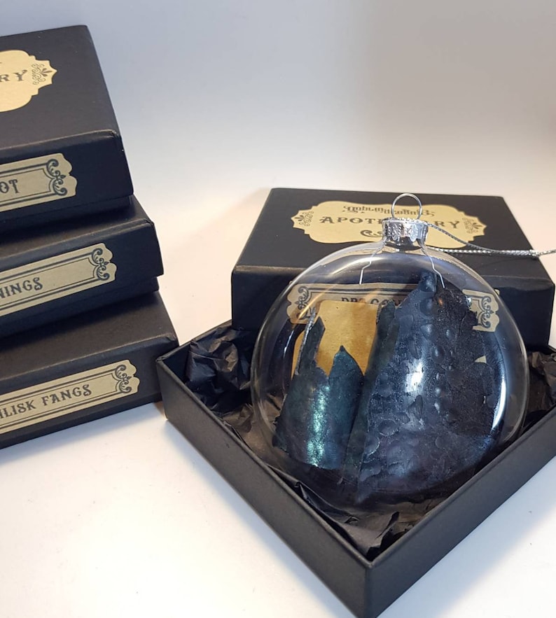 Christmas deoctaion or gift for a Witch Wizard Dragon/'s Skin Apothecary Luxury Glass Potion Bauble